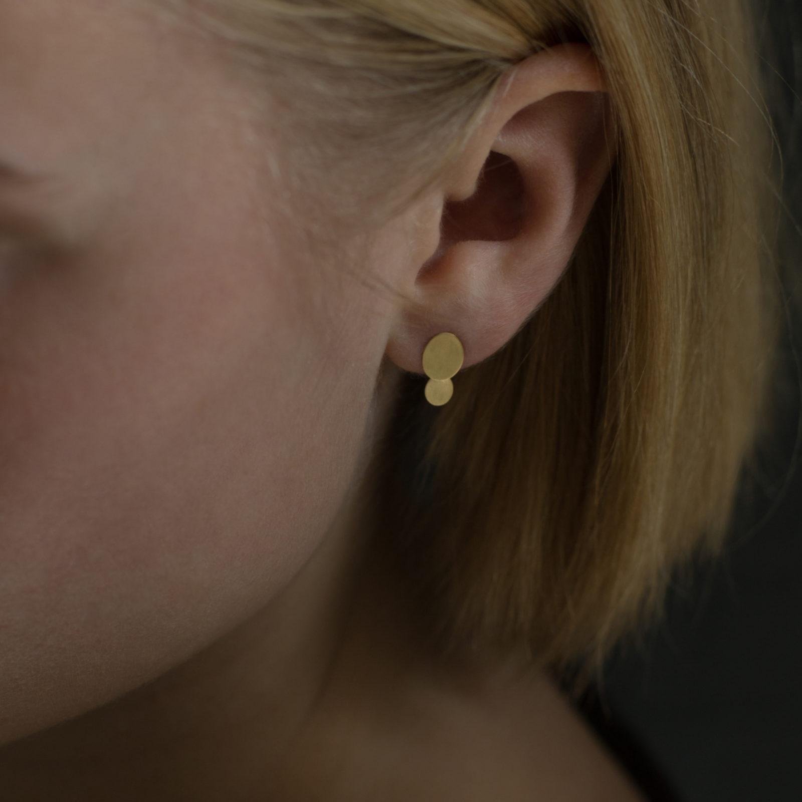Sia Taylor FE10 Y Yellow Gold Stud Earrings M