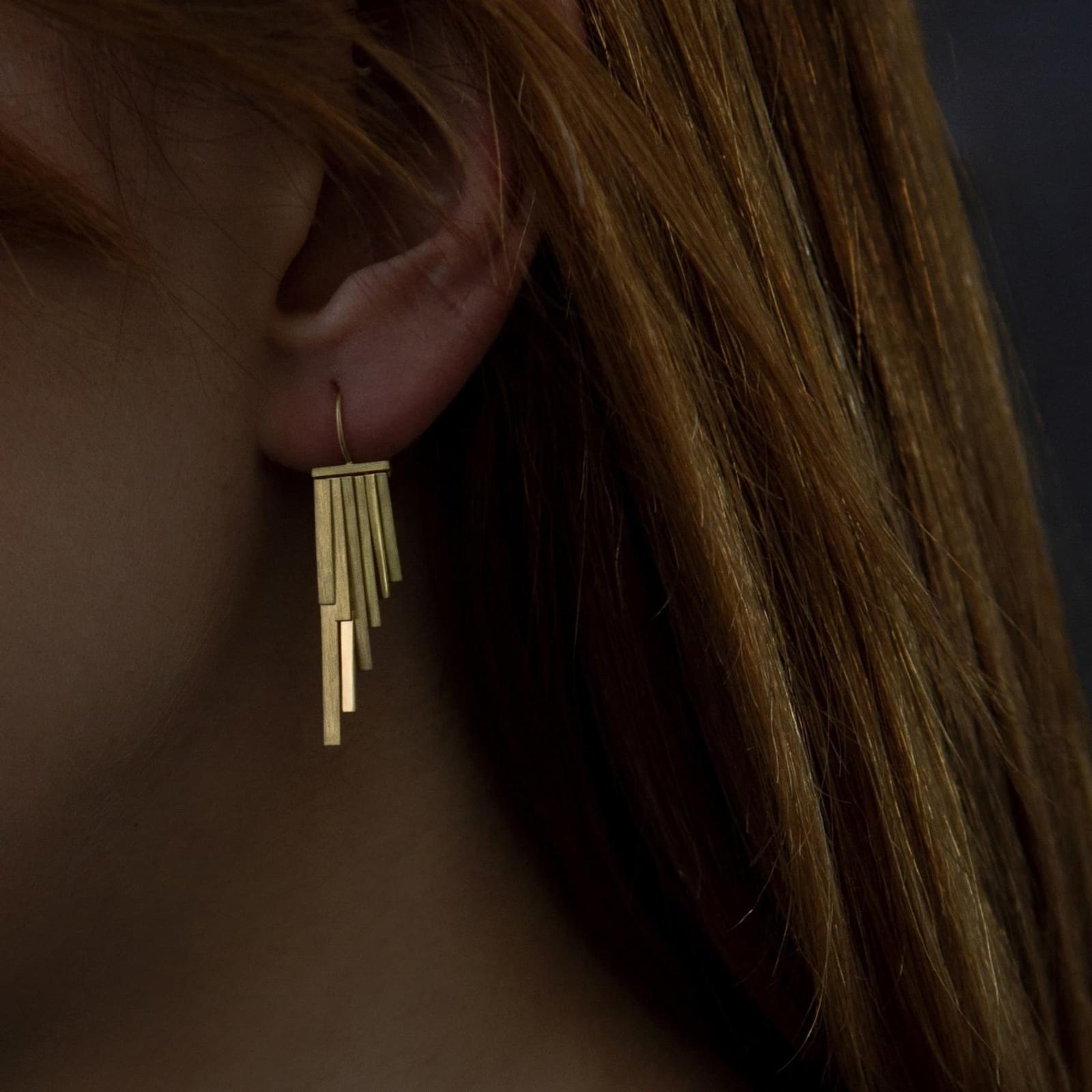 Sia Taylor KE43 Y Yelllow Gold Long Rainfall Earrings M