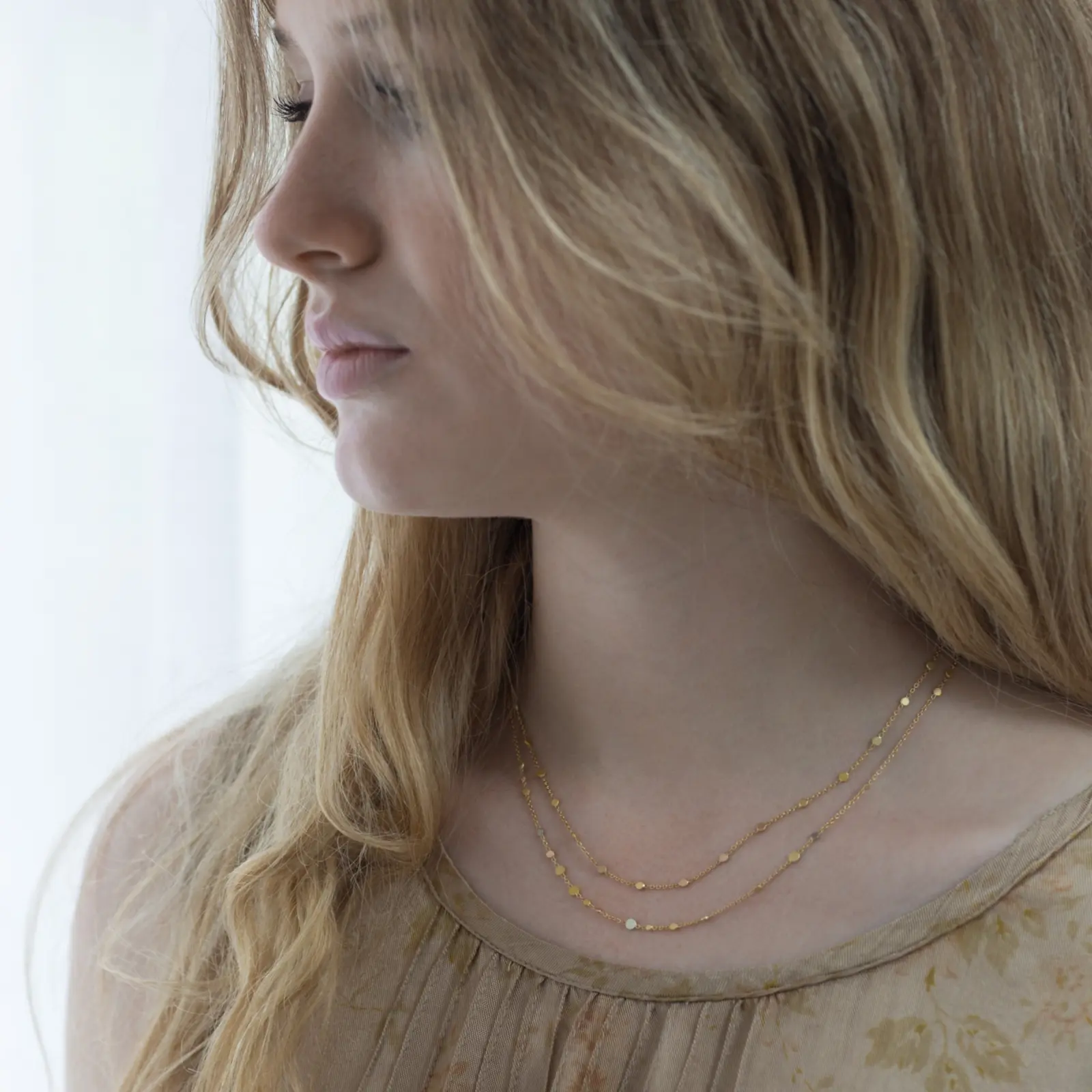 Sia Taylor SN2 RAIN Scattered Dust Rainbow Necklace M