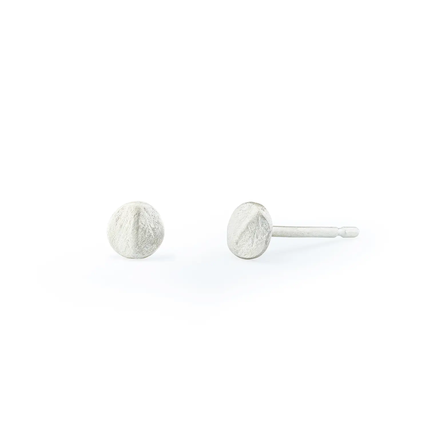 Sia Taylor ME24 S Silver Studs 1