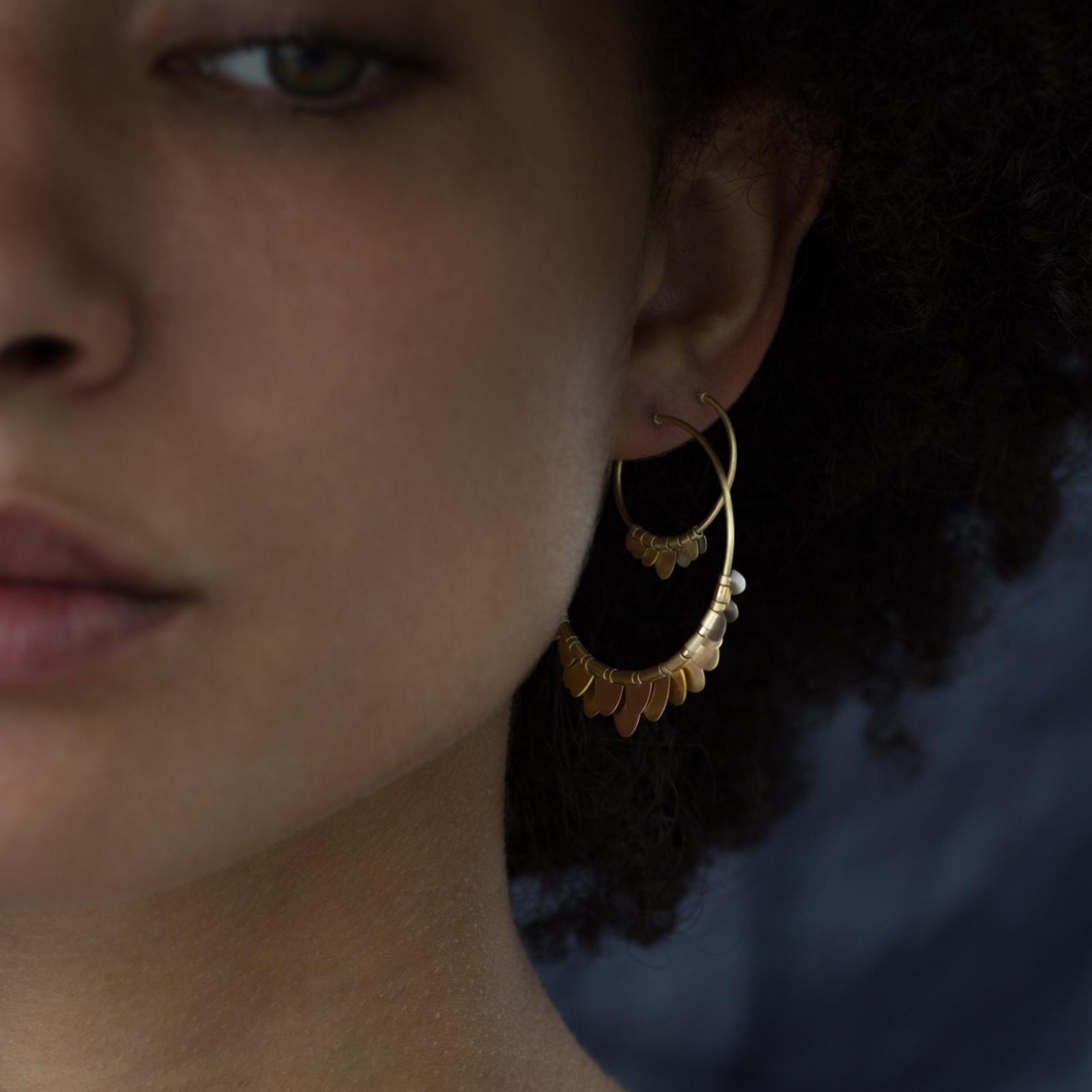 Sia Taylor FE8 RAIN FE9 RAIN Rainbow Gold Earrings M