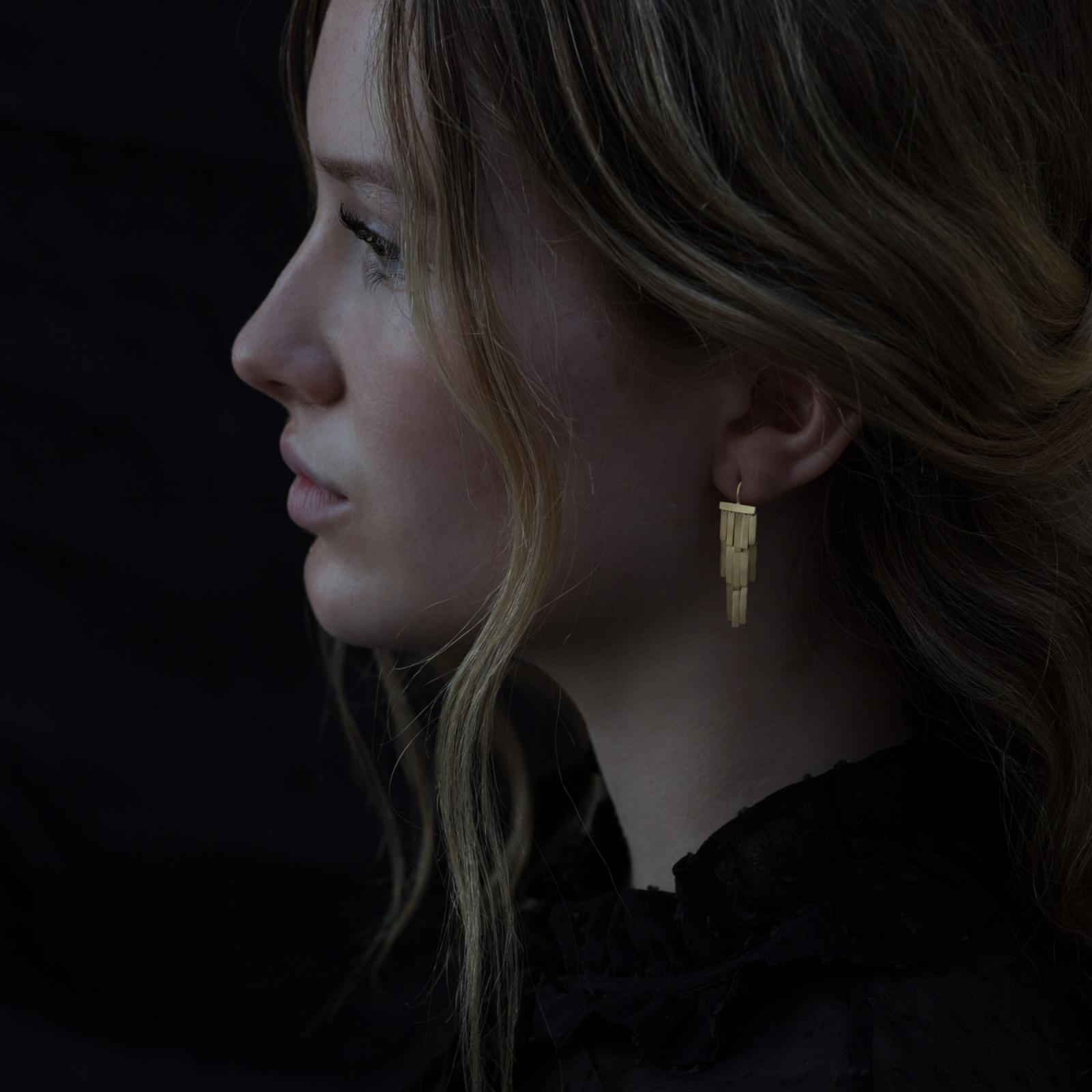 Sia Taylor KE2 Y Yellow Gold Rainfall Earring M