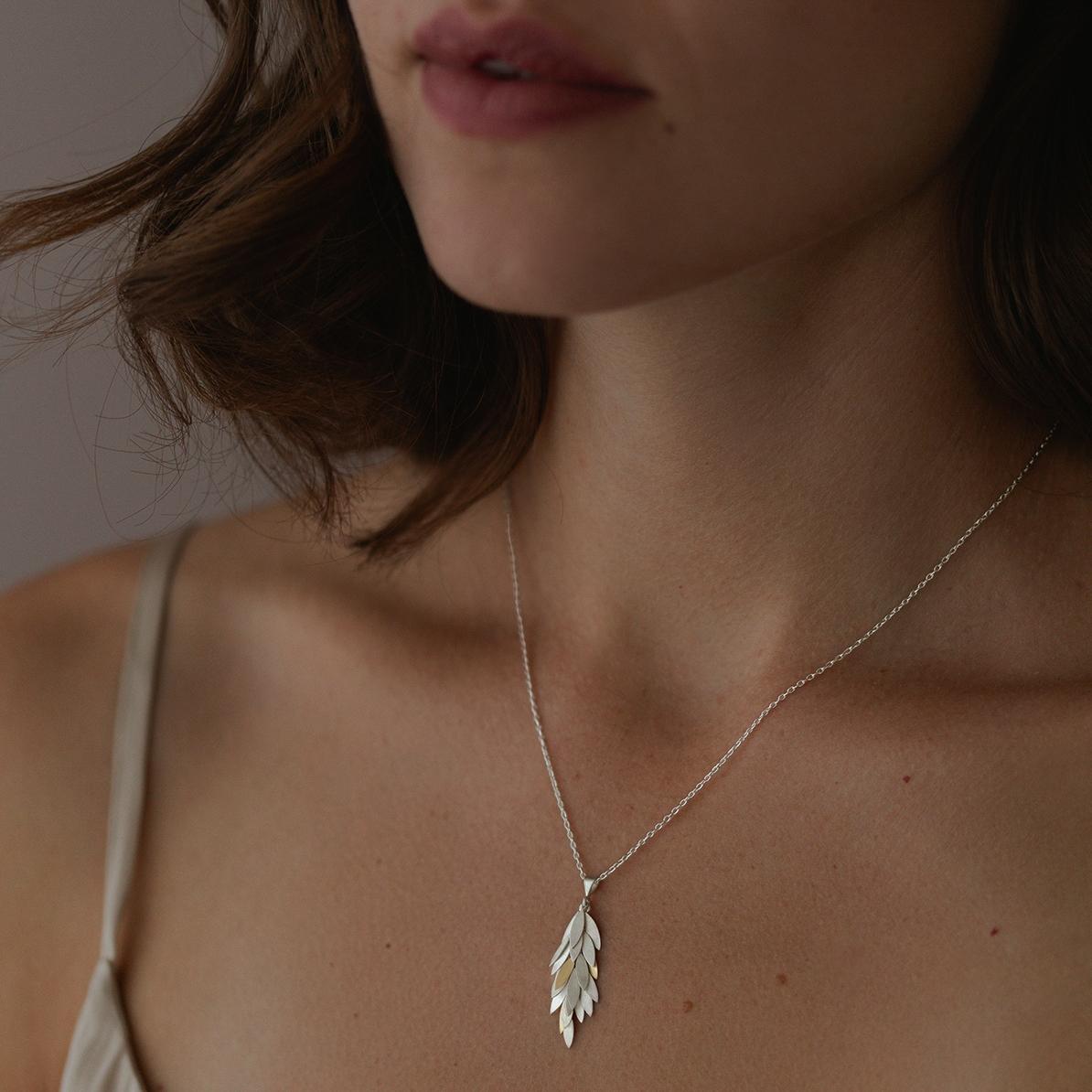 Sia Taylor KN23 SG Silver Leaf Pendant 2