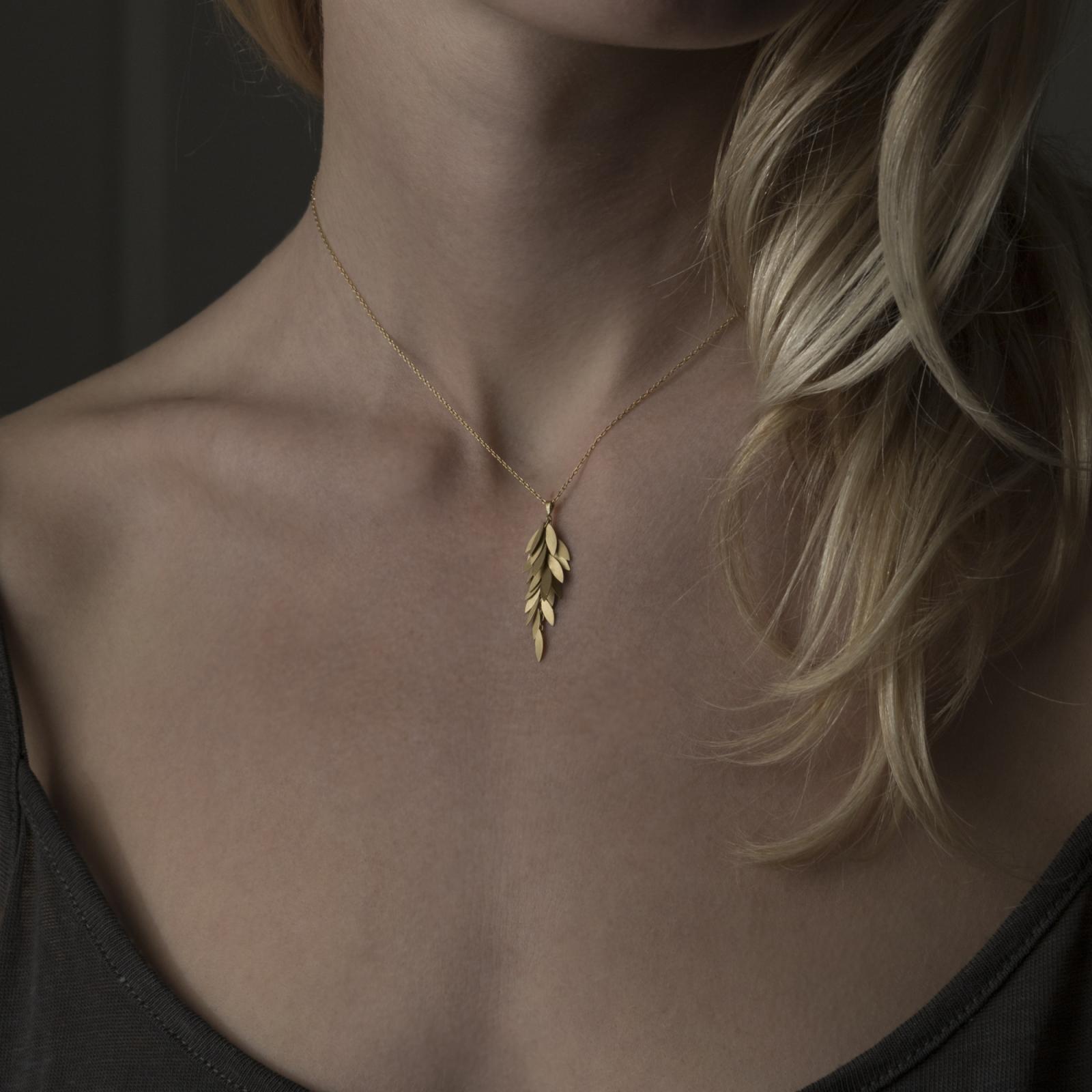 Sia Taylor KN23 Y Yellow Gold Golden Leaf Cluster M