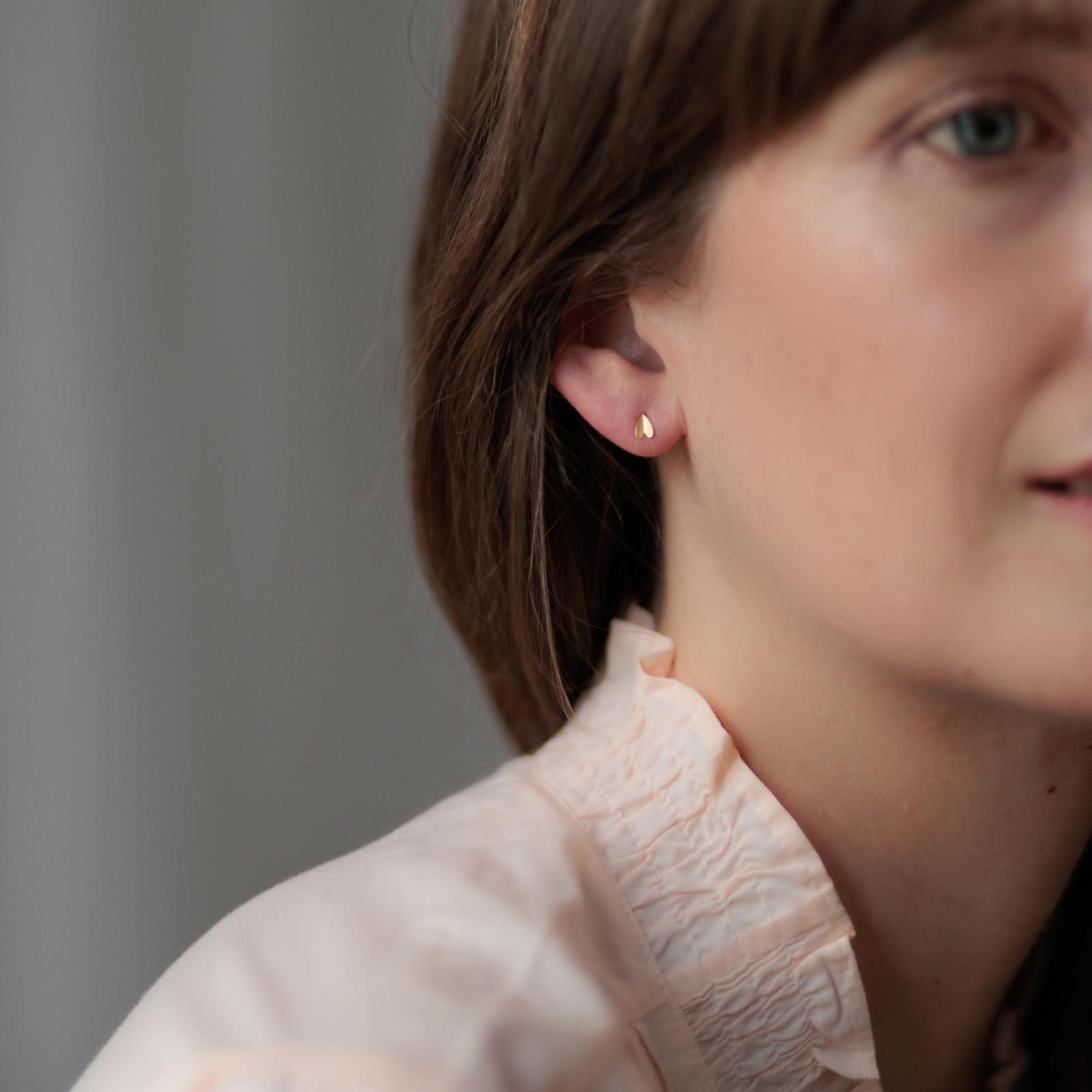 Sia Taylor ME17 Y S Yellow Gold Earrings 2