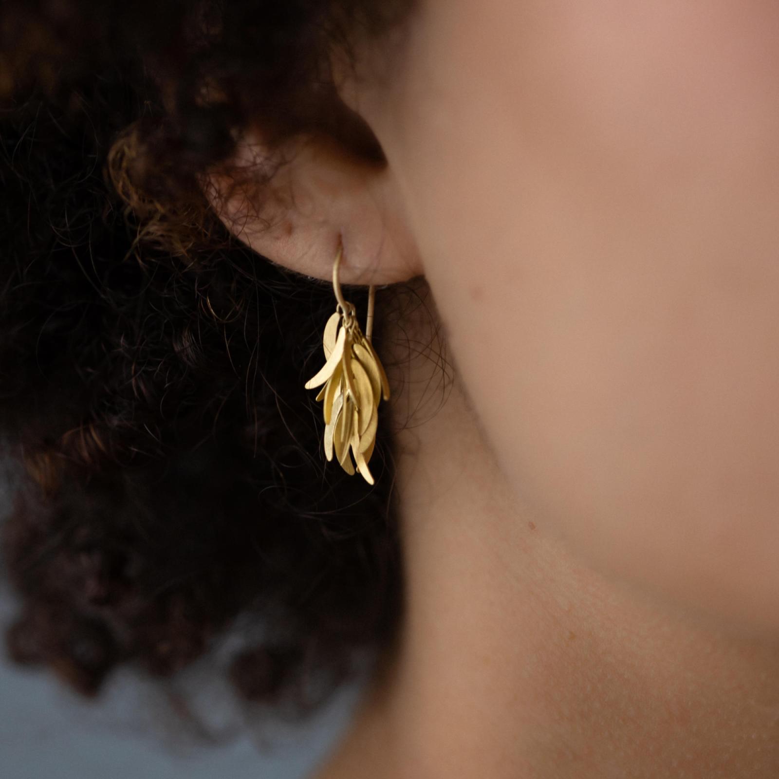 Sia Taylor RE1 Y Yellow Gold Earrings 3