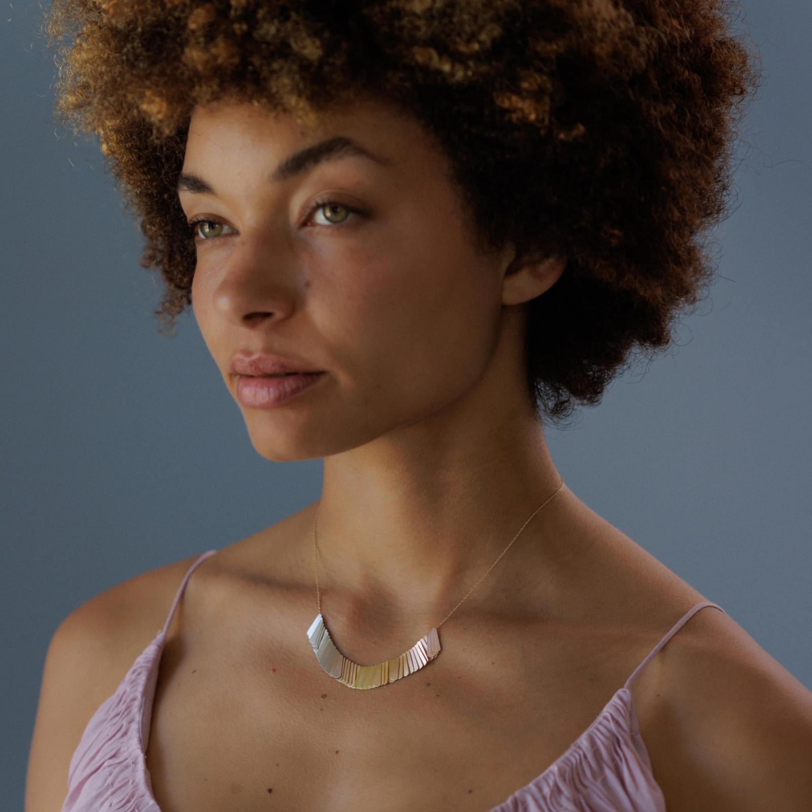 Sia Taylor RN15 FADE Fade Gold Necklace 3