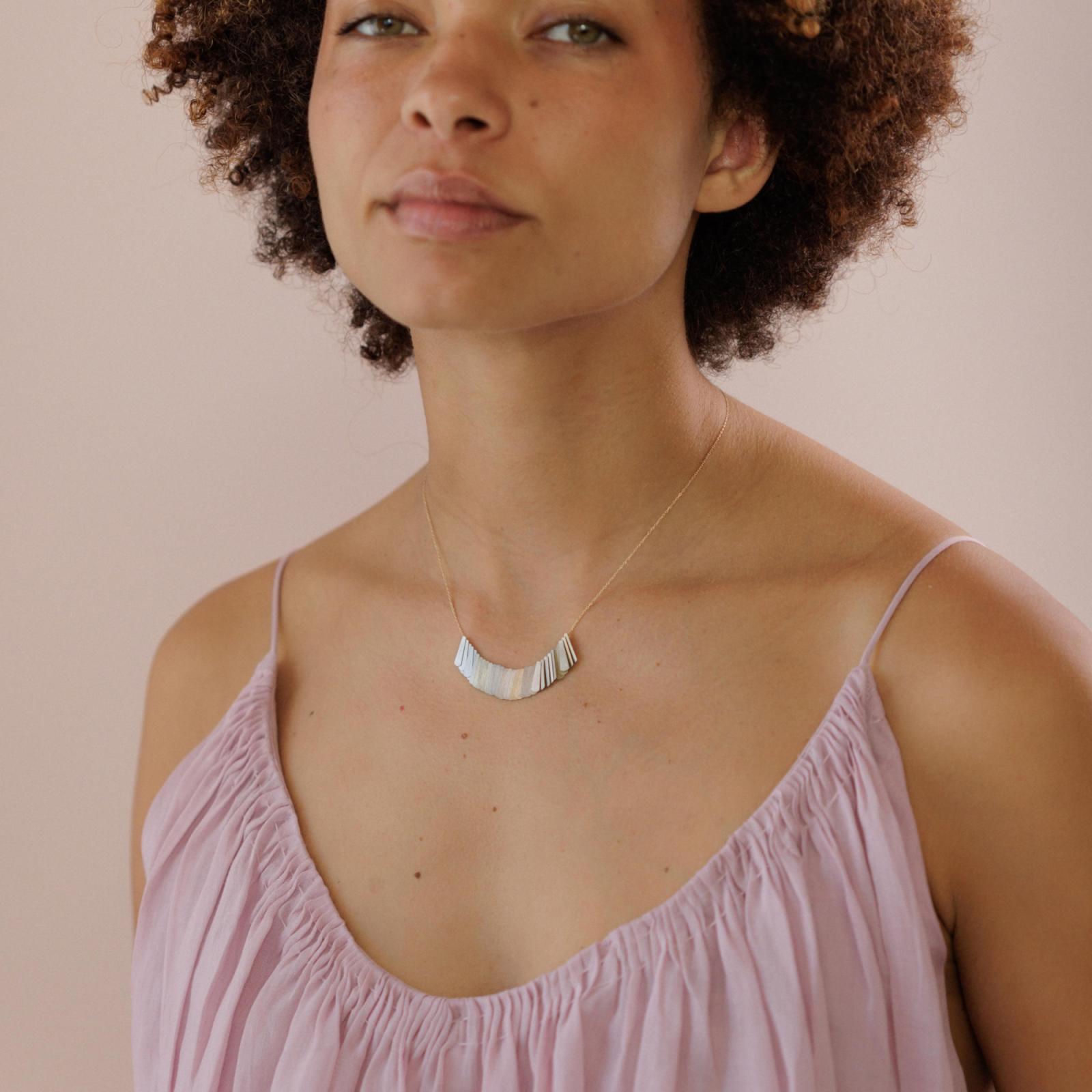 Sia Taylor RN17 FADE Fade Gold Necklace 3