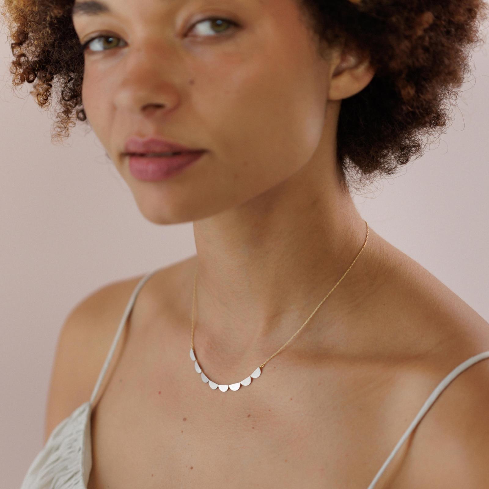 Sia Taylor RN4 YP Platinum Gold Necklace 2