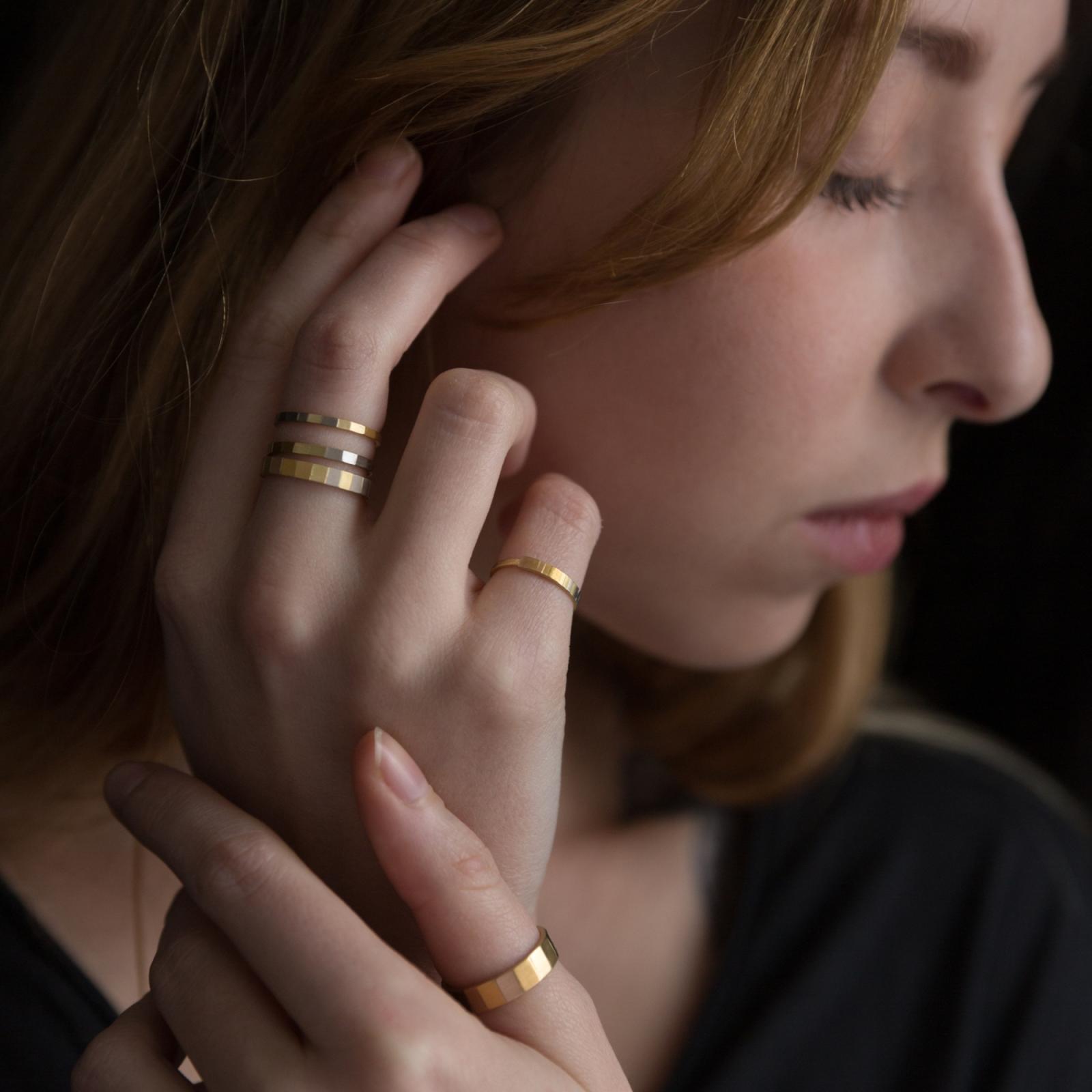 Sia Taylor Rainbow Gold Faceted Rings M