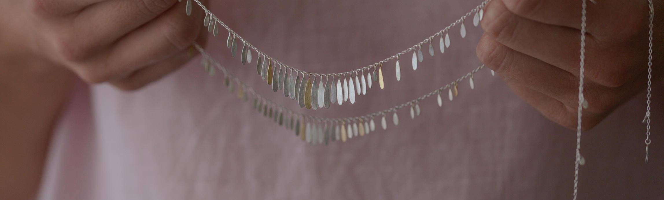 MN12 SG Necklace in Hands