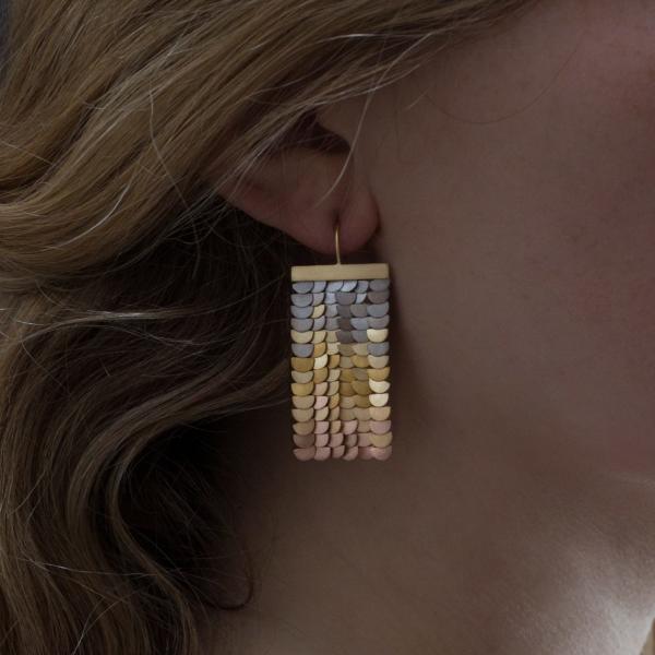 Sia Taylor KE39 RAIN Rainbow Gold Sunrise Earring M 200305 153549