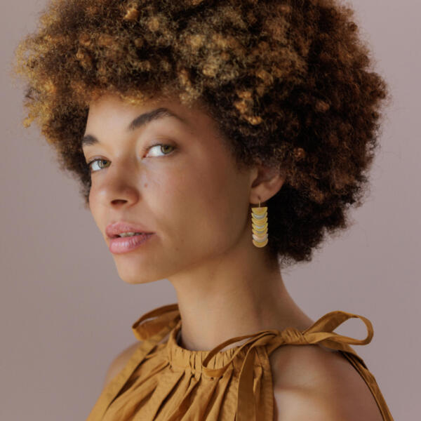 Sia Taylor RE6 RAIN Rainbow Gold Earrings 3