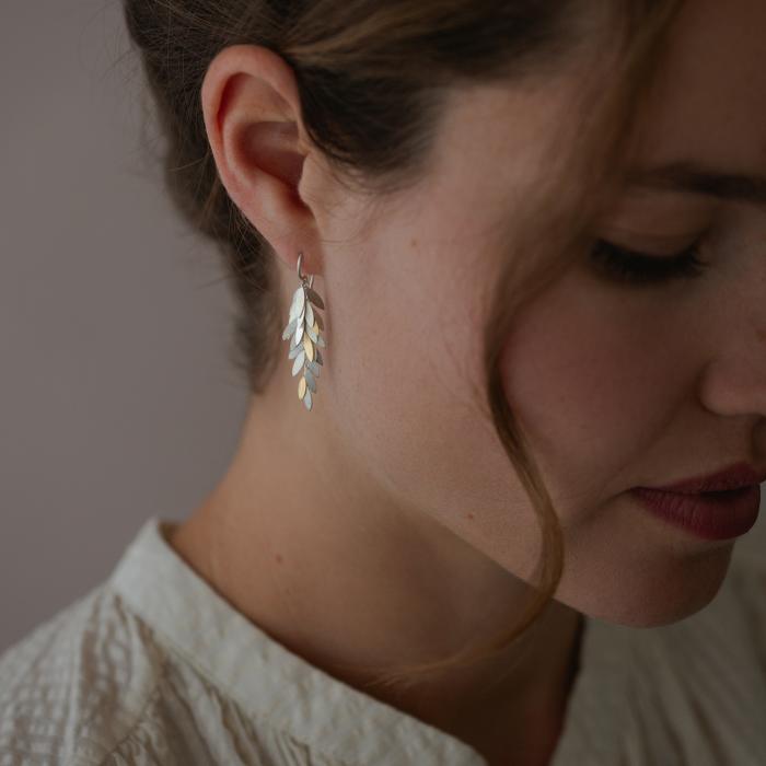 Sia Taylor KE24 SG Silver Leaf Earring 2