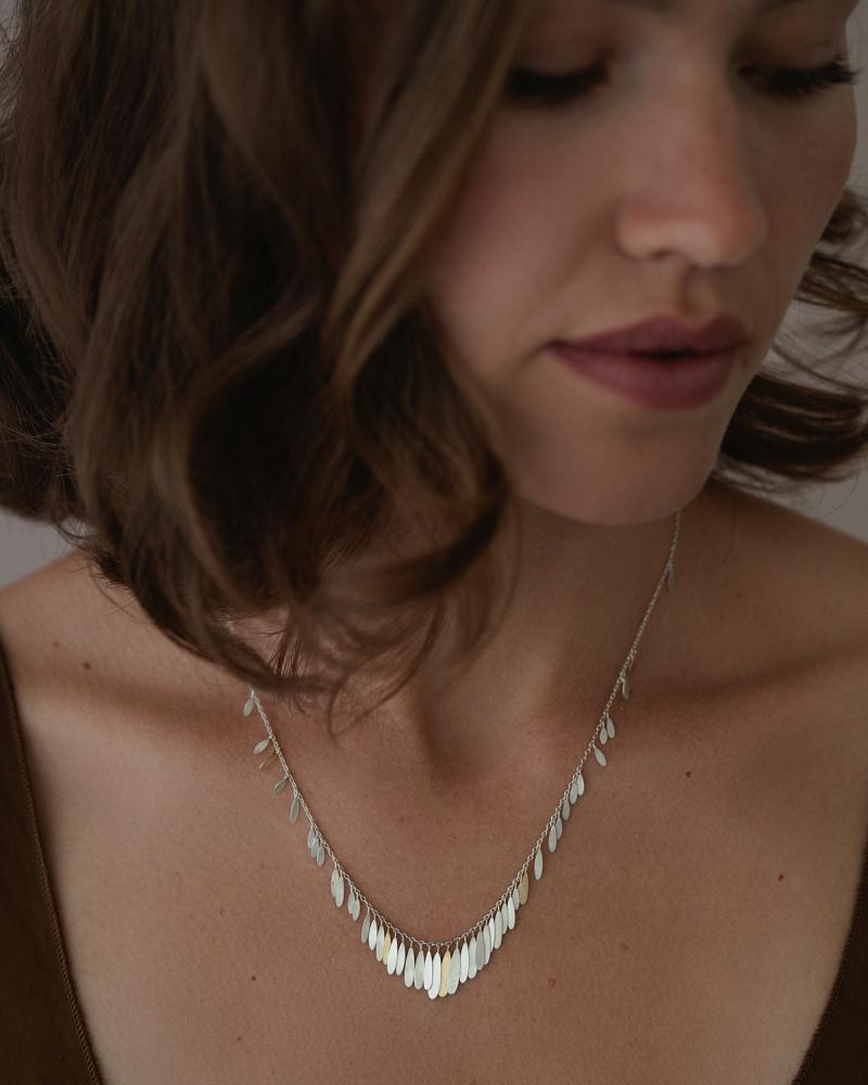 Sia Taylor MN12 SG Silver Daisy Necklace 3